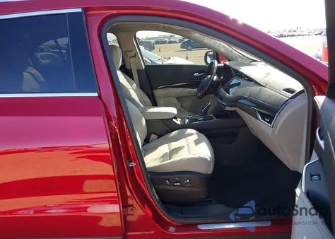 2021 Cadillac Xt4 Fwd Premium Luxury z USA, uszkodzony, nr VIN 1GYFZCR45MF083316